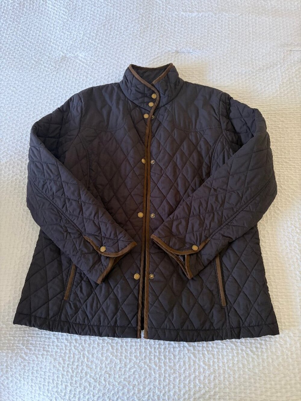 Lands End -Black quilted jacket, silver grey lining in great condition, size XL